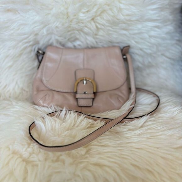 Coach Soho Small Crossbody Bag Pale Pink Pearlescent Leather Flap - Picture 1 of 9